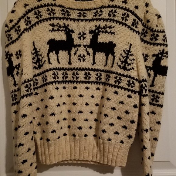 Ralph Lauren Sweaters - Unique branded Ralph Lauren Sweater  100 % wool.